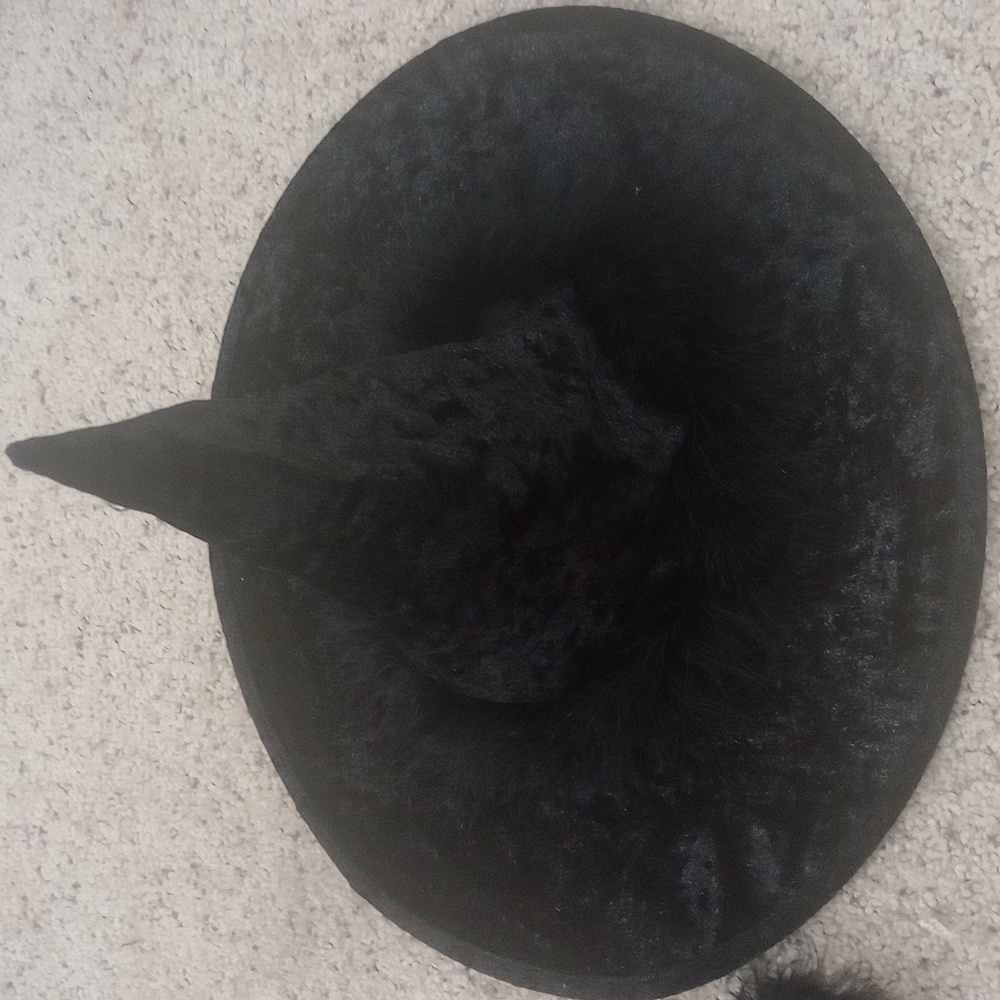 Black Witch Costume with Hat - Picture 7 of 8